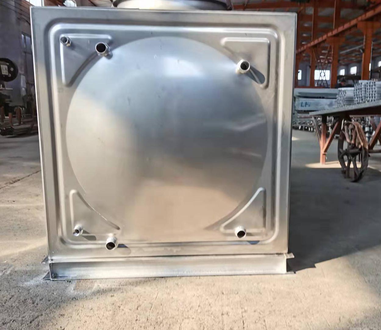 如何安裝不銹鋼水箱？